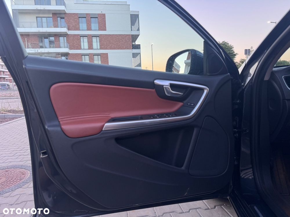 Volvo S60 T5 Drive-E Summum - 17
