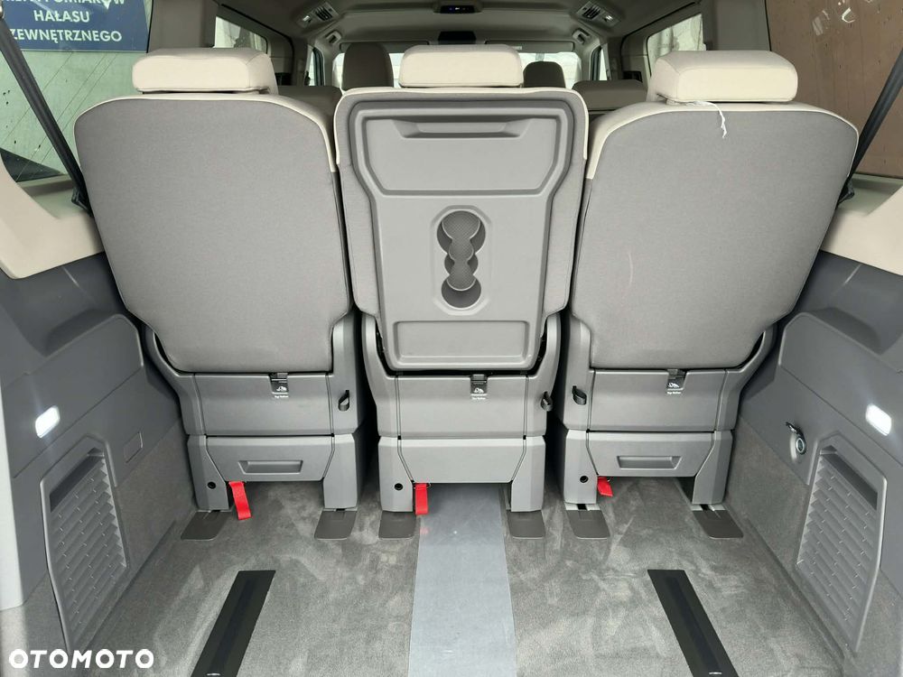 Volkswagen Multivan 2.0 TDI L2 Family DSG - 8