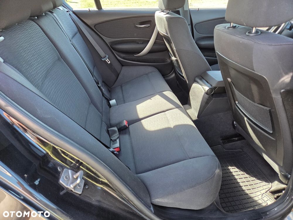 BMW Seria 1 116i - 16