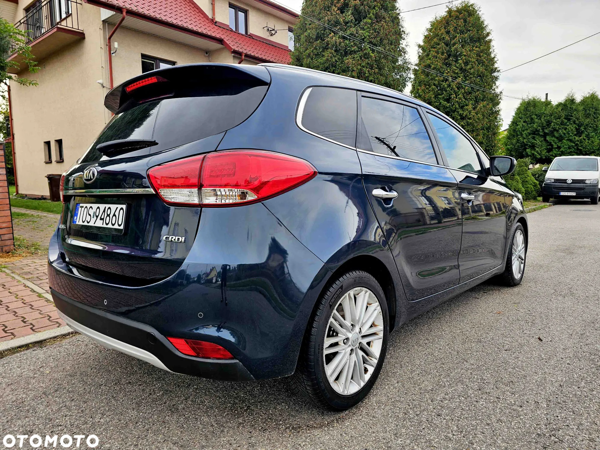 Kia Carens 1.7 CRDi M 7os - 9