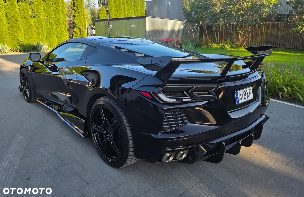 Chevrolet Corvette - 5
