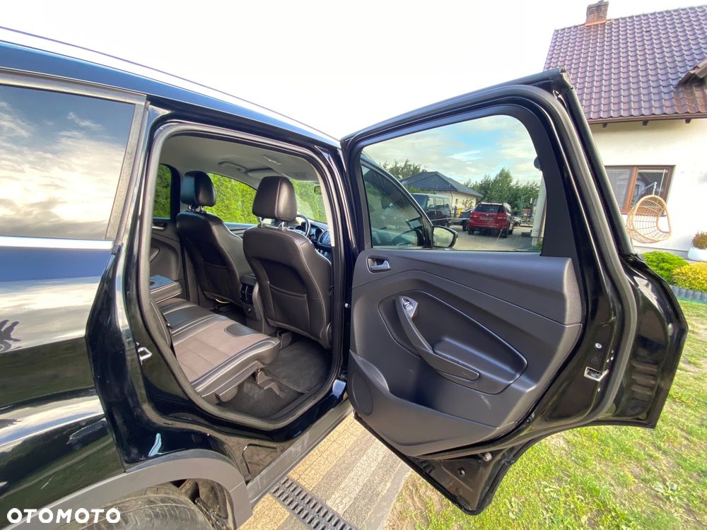 Ford Kuga 2.0 TDCi 4x4 Titanium - 35
