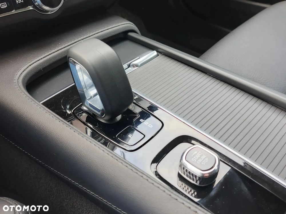 Volvo V90 Cross Country B4 D AWD Ultimate - 2