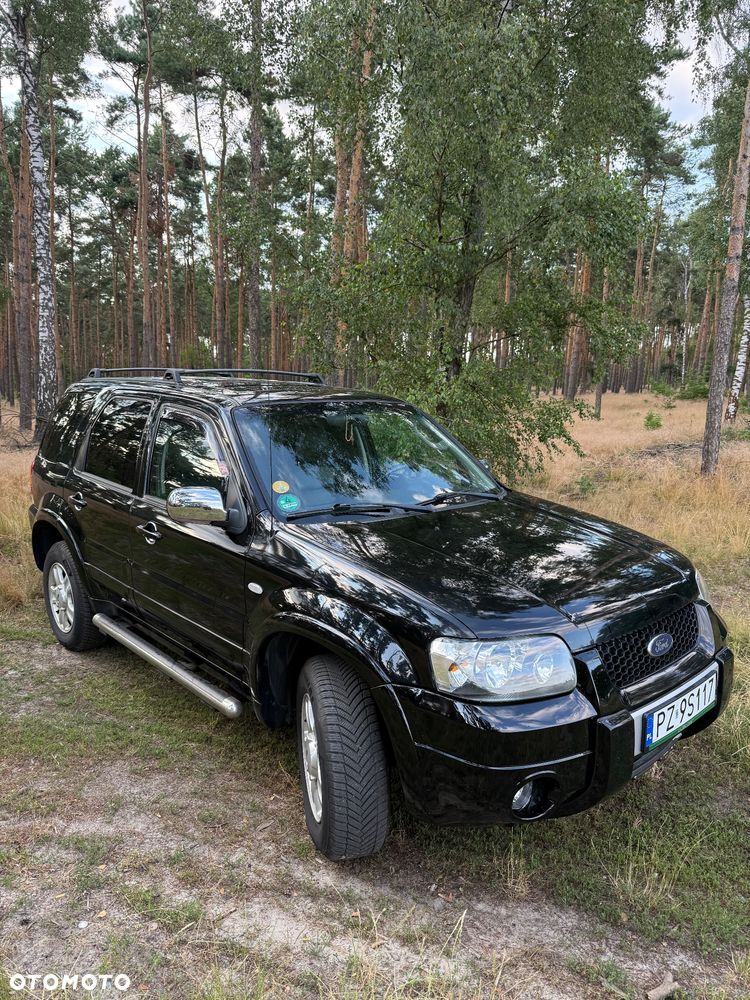 Ford Maverick 3.0 V6 Limited - 9