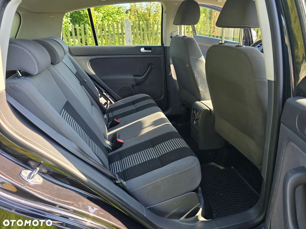 Volkswagen Golf Plus - 14