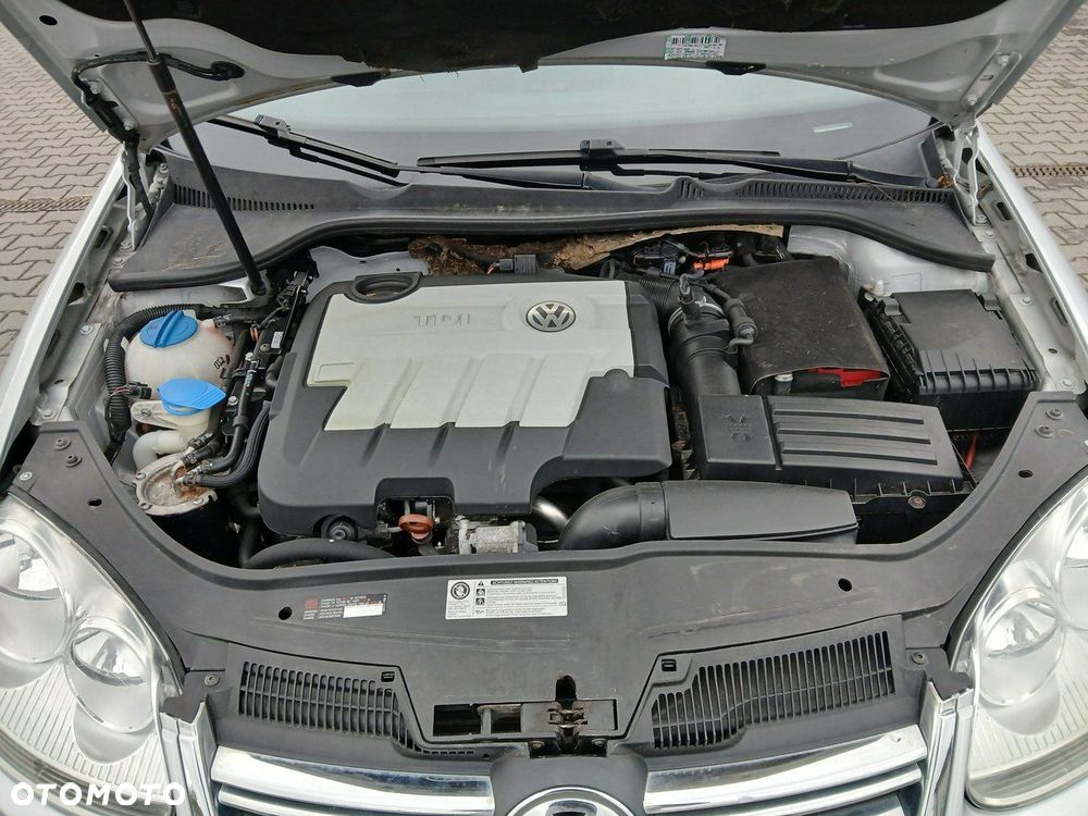 Volkswagen Golf 2.0 TDI Highline - 21