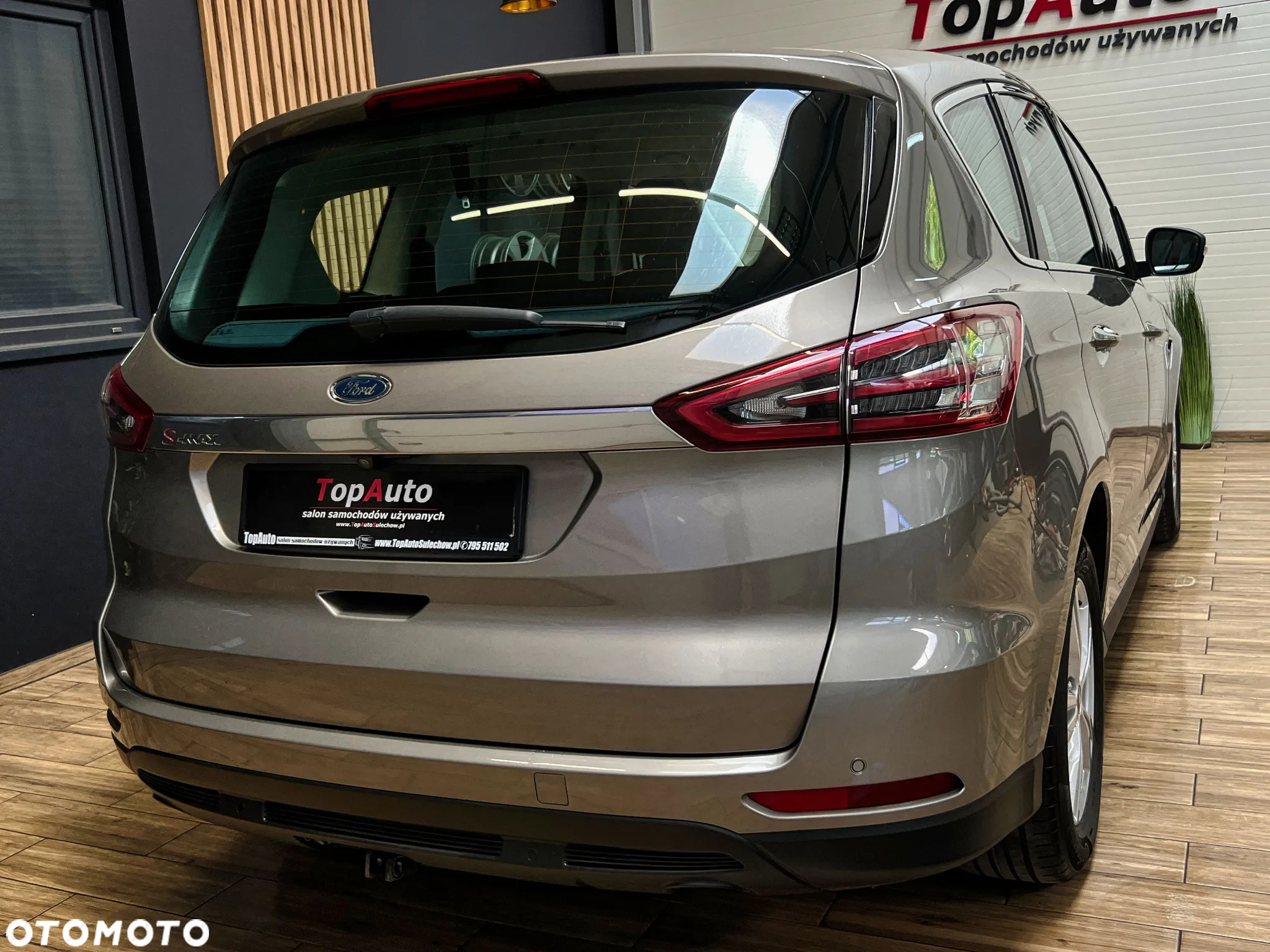 Ford S-Max - 8