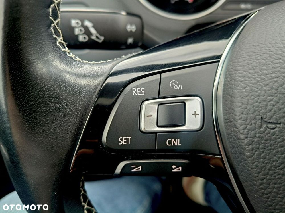Volkswagen Polo - 11