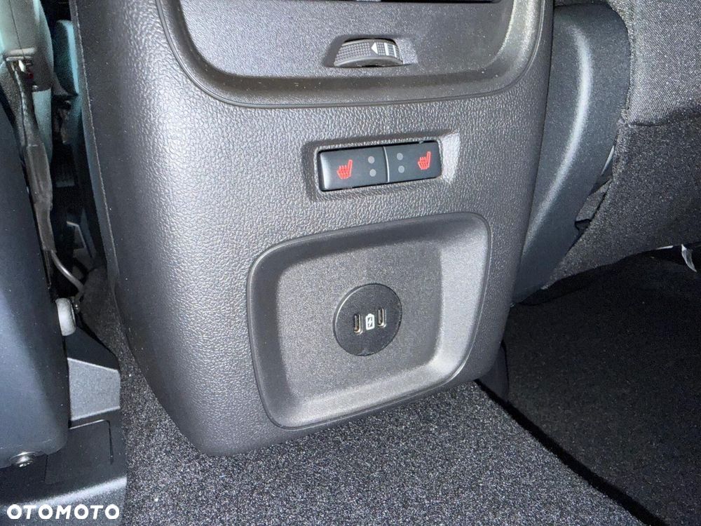Ford Kuga - 19