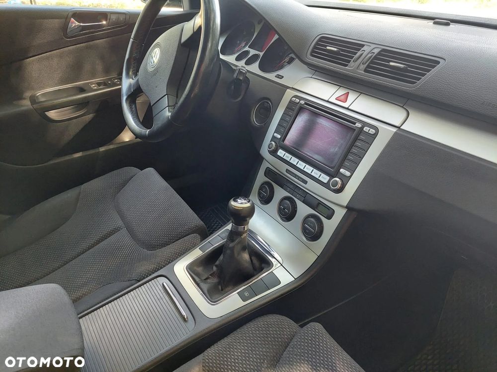Volkswagen Passat - 7