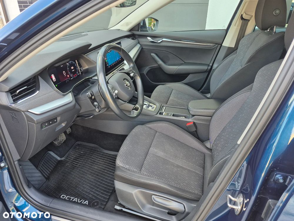 Skoda Octavia 2.0 TDI Style DSG - 5
