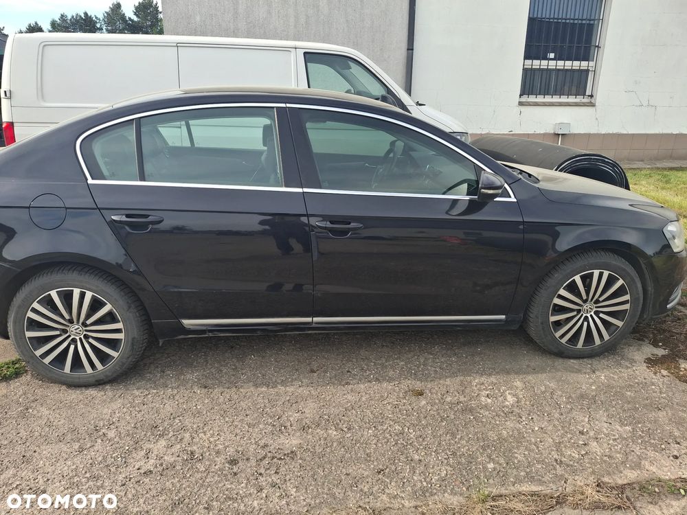Volkswagen Passat 2.0 TDI Comfortline DSG - 2