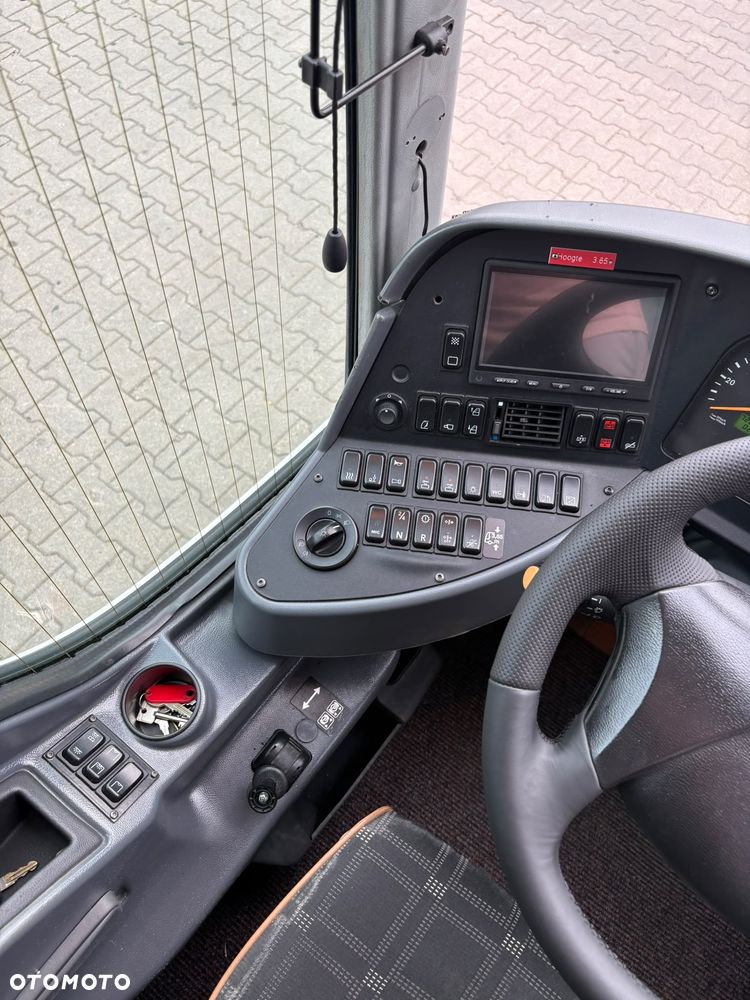 Mercedes-Benz Tourismo 17 ,14m 63 miejsca - 10