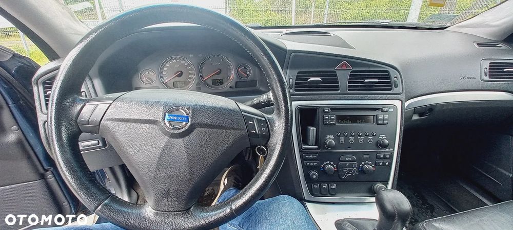Volvo S60 2.4D Momentum - 10