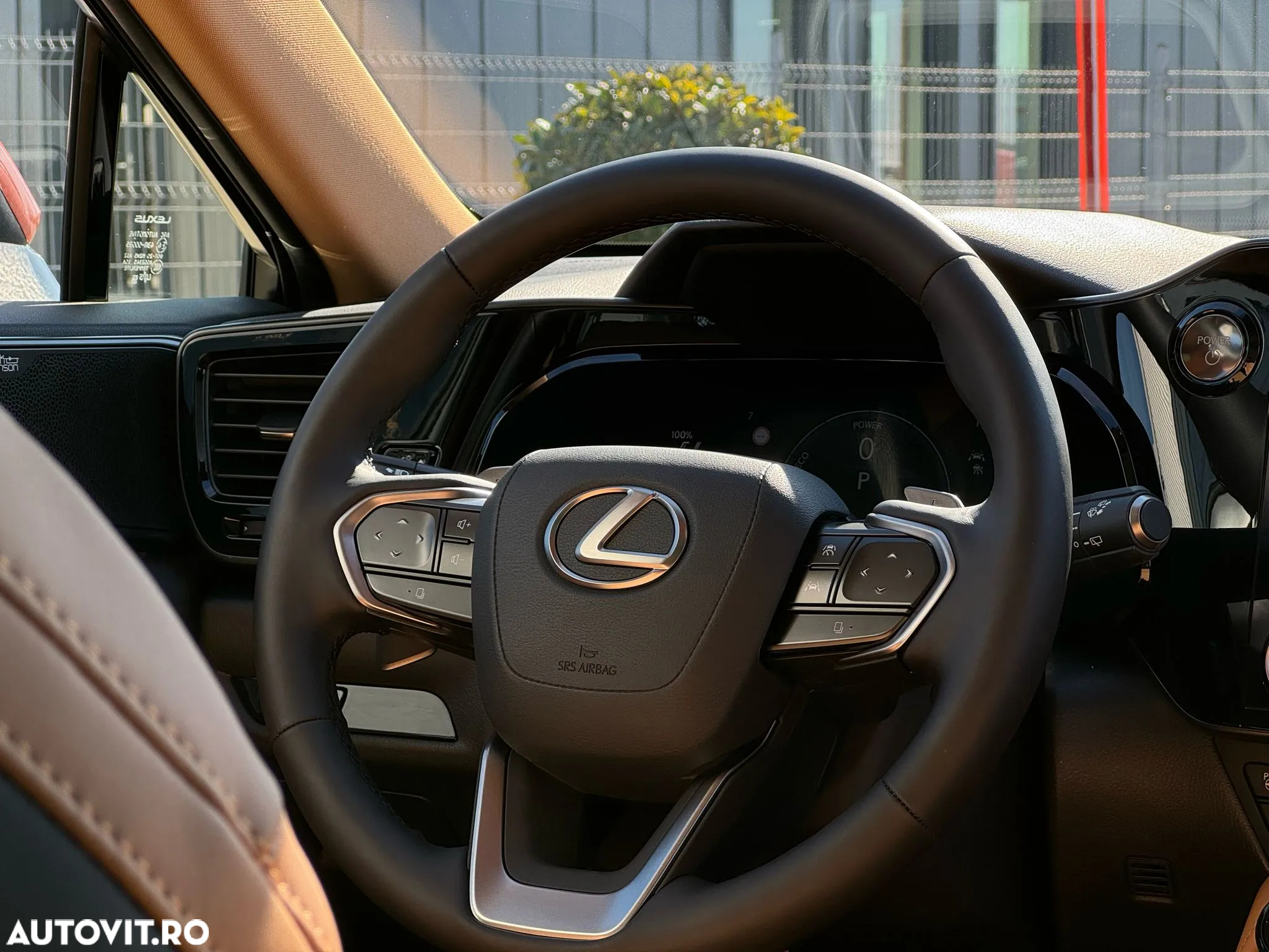 Lexus Seria NX 450h+ AWD CVT PHEV Luxury - 14