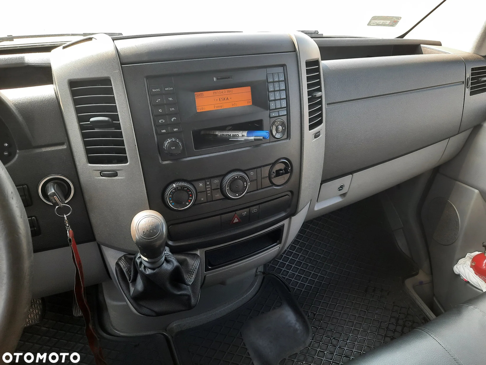 Mercedes-Benz Sprinter - 6