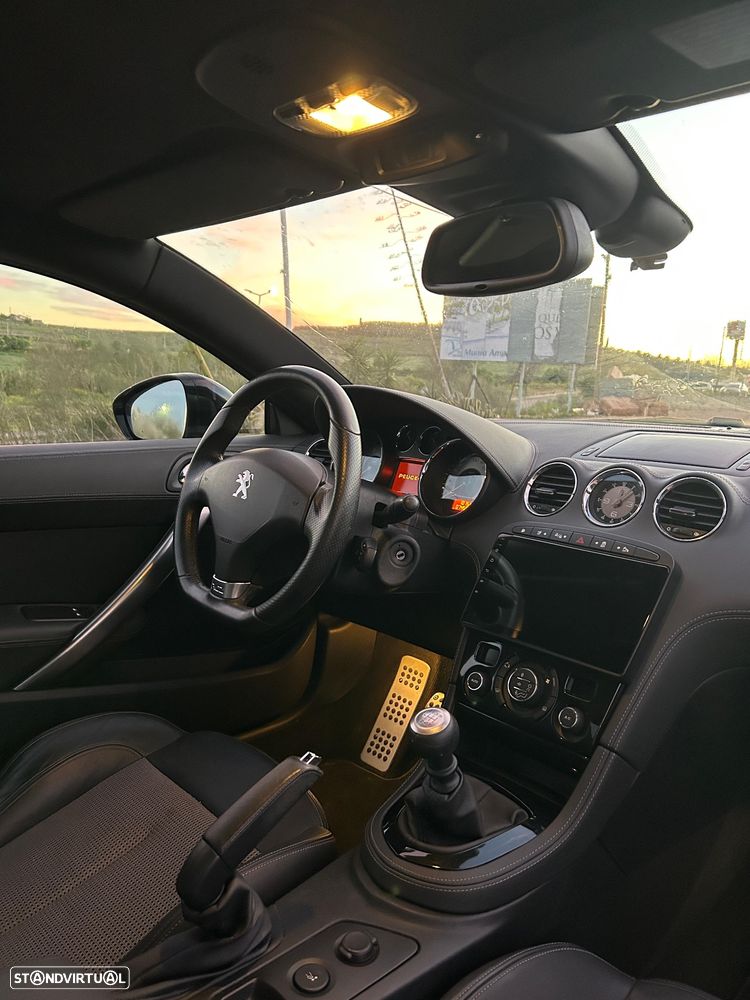 Peugeot RCZ 1.6 THP - 10