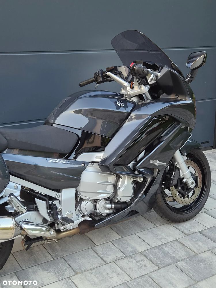 Yamaha FJR - 9