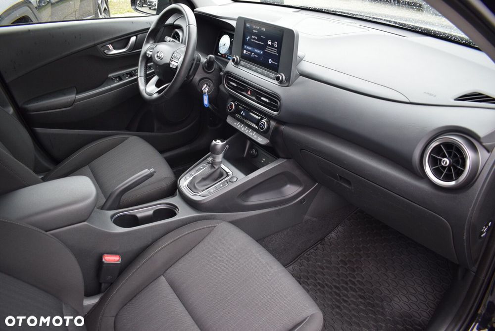 Hyundai Kona - 12