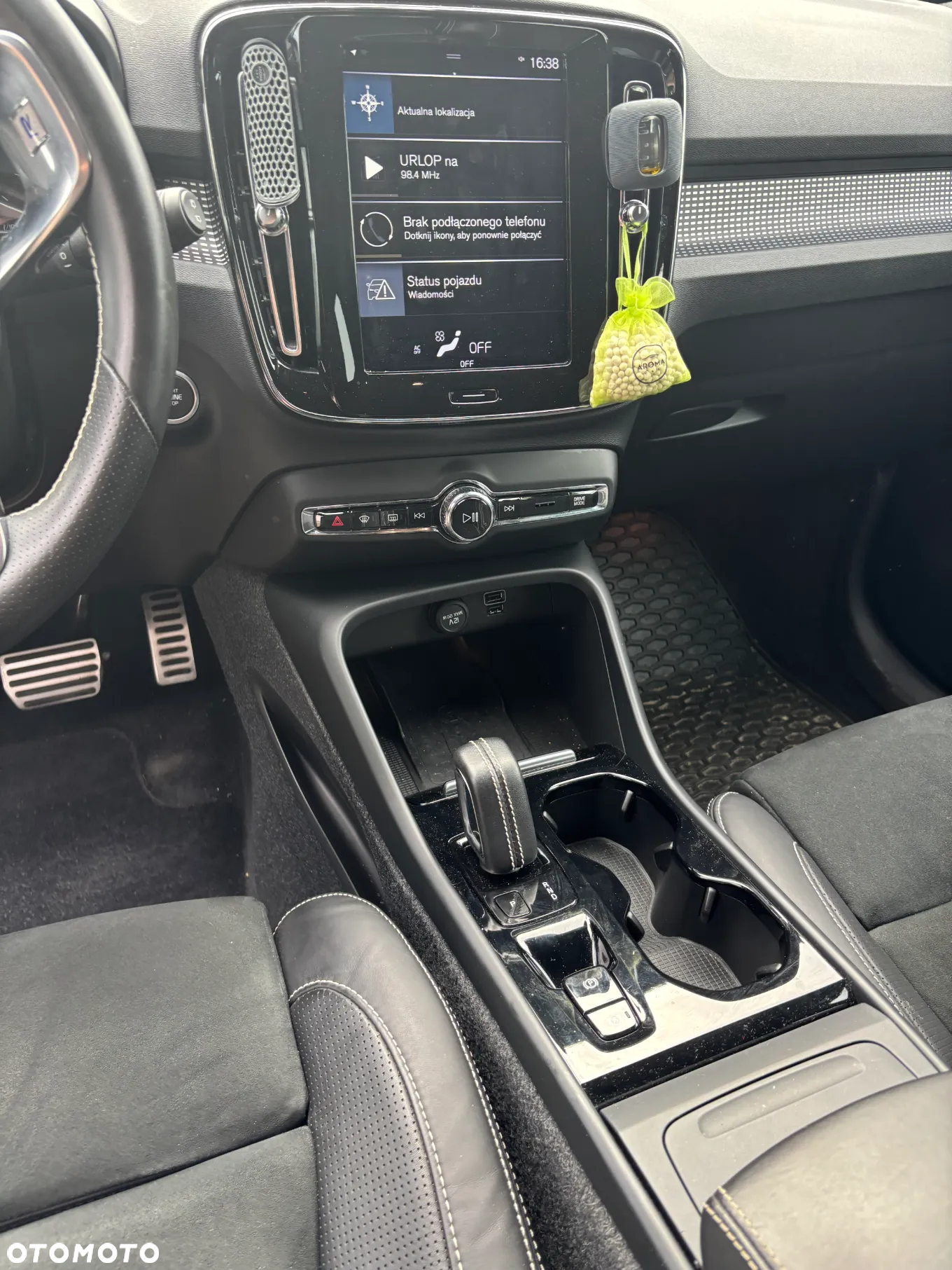 Volvo XC 40 D4 AWD Geartronic R-Design - 11