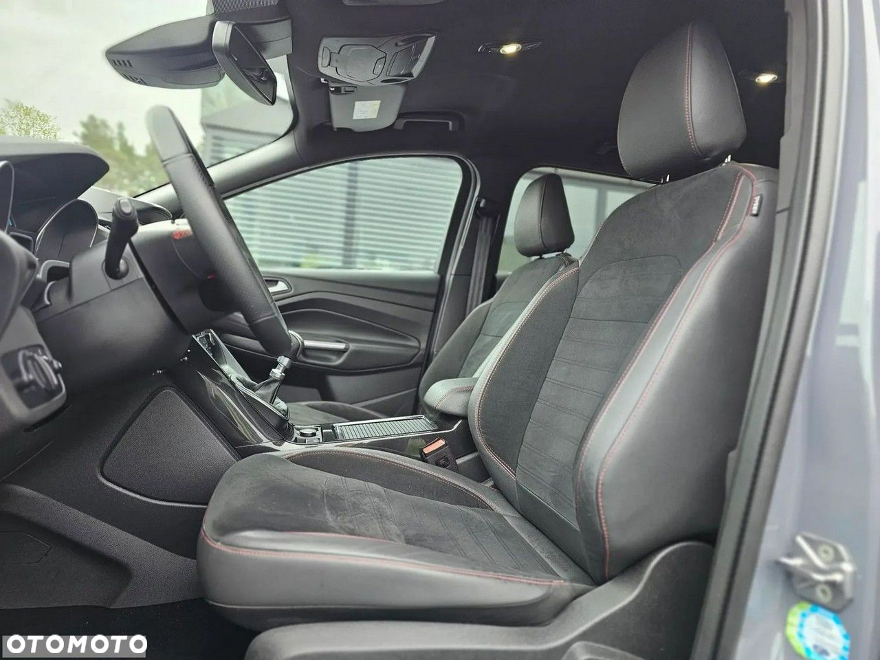 Ford Kuga 2.0 TDCi FWD ST-Line - 24