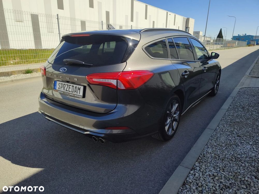 Ford Focus 1.5 EcoBlue Start-Stopp-System ST-LINE X - 4