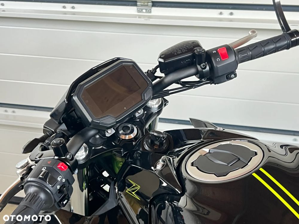Kawasaki Z 650 - 24
