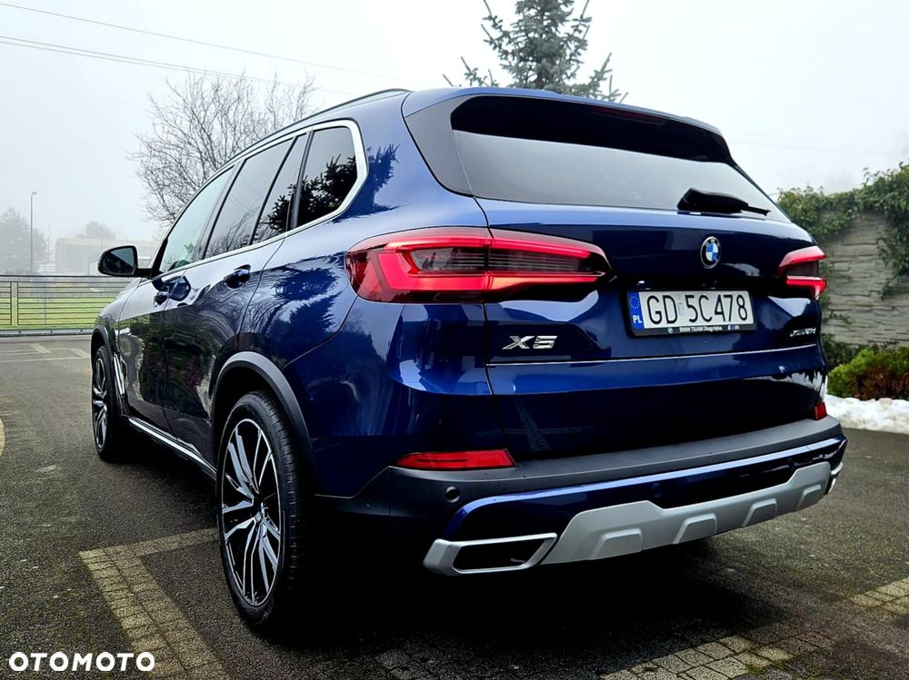 BMW X5 xDrive25d - 11