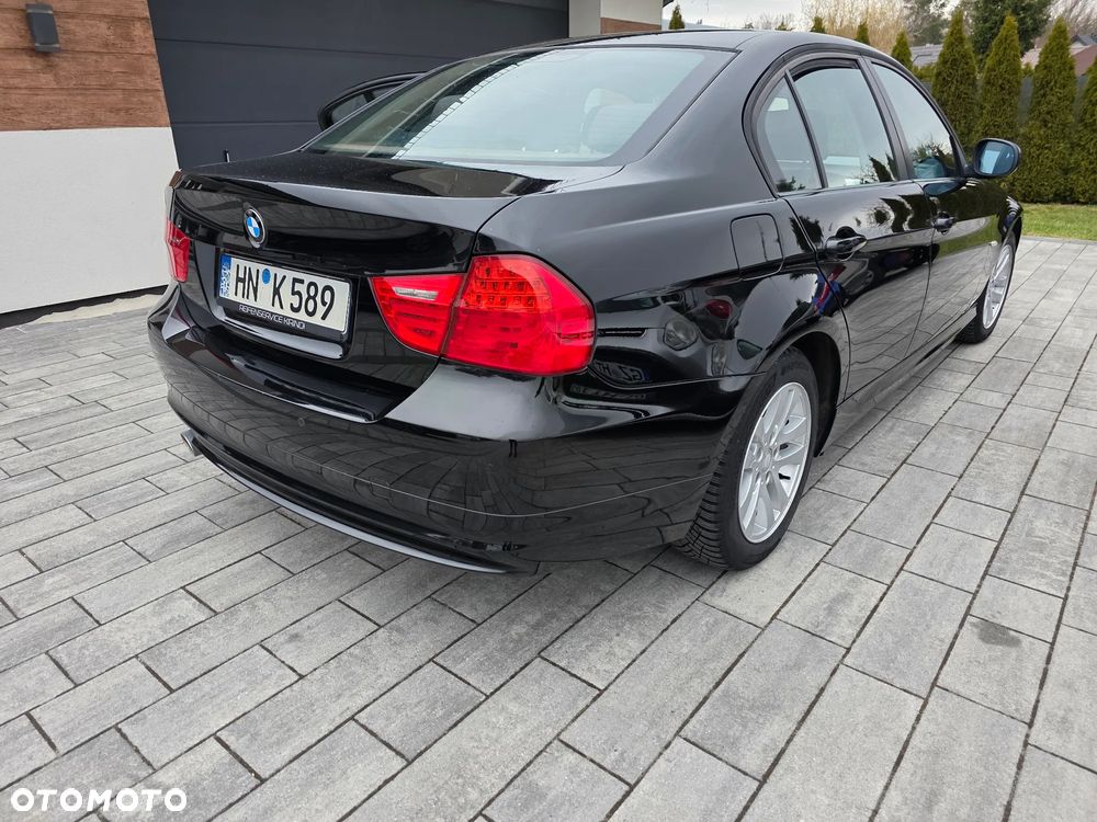BMW Seria 3 318d DPF Edition Sport - 5