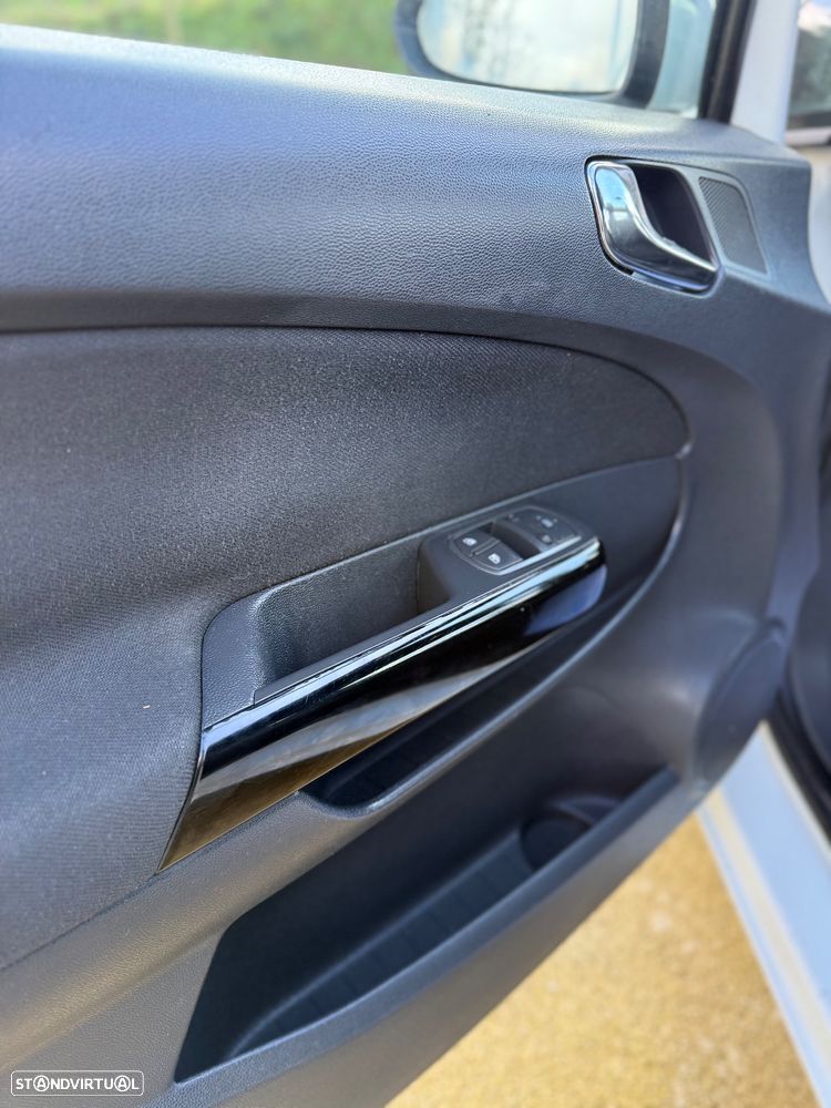 Opel Corsa 1.3 CDTI - 11