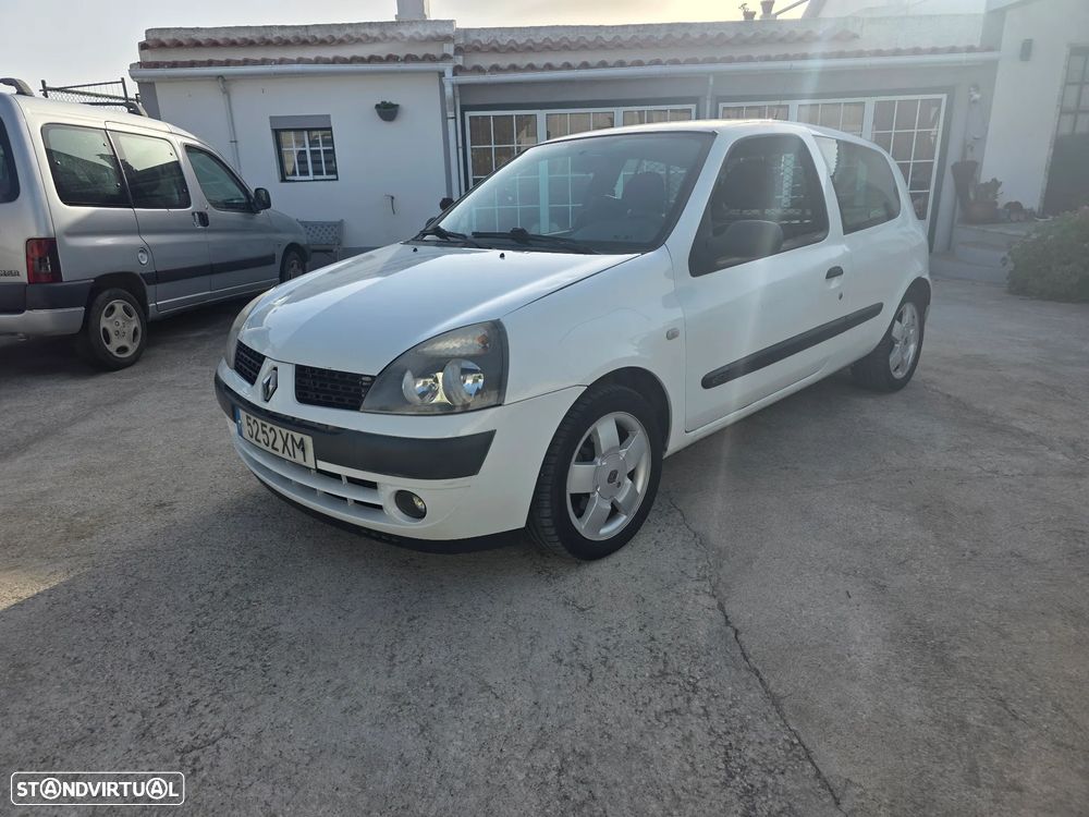 Renault Clio 1.5 dCi Confort - 5