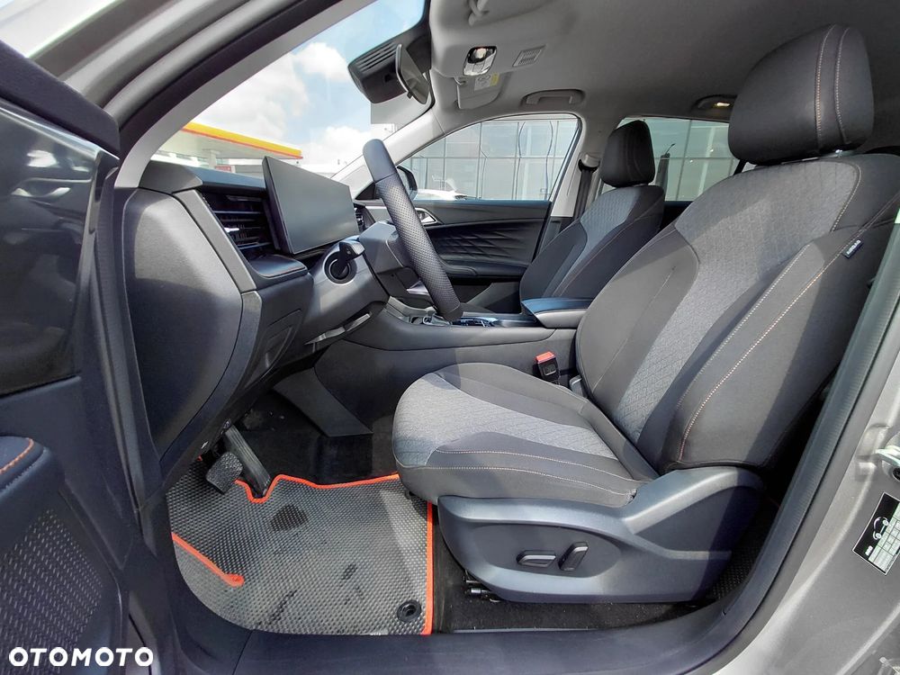 MG HS 1.5 T-GDI Excite DCT - 11