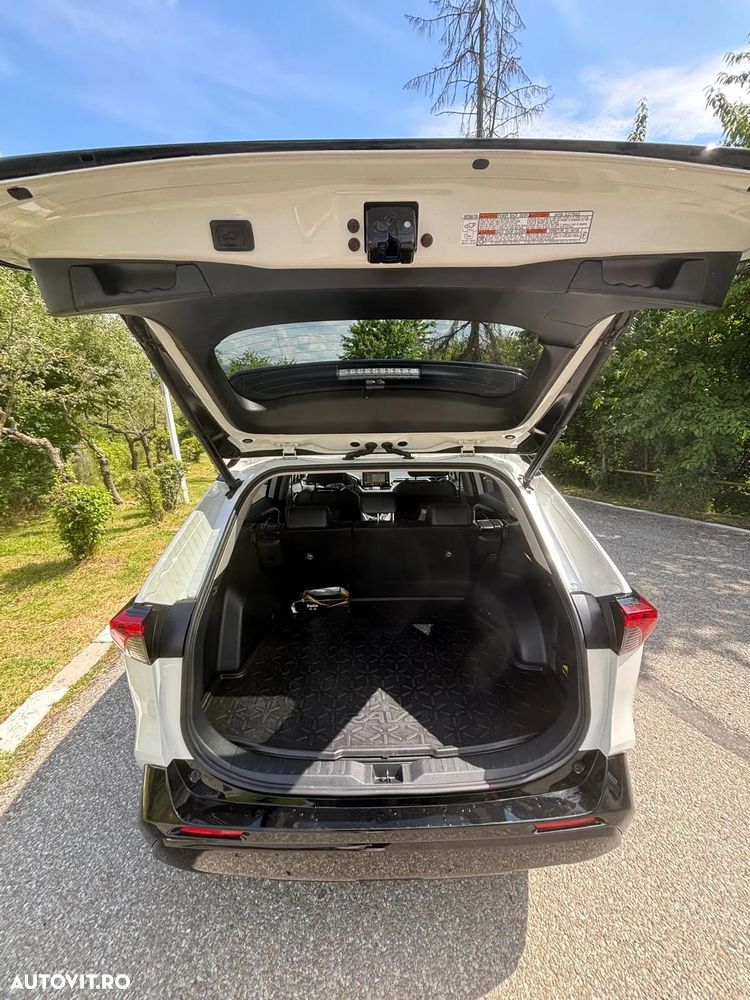 Toyota RAV4 2.5 VVT-iE 4x4 Luxury - 11