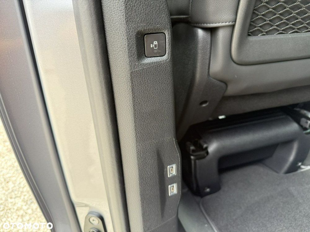 Peugeot Traveller - 25