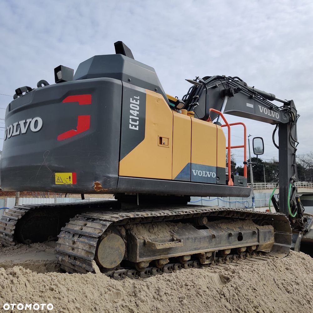 Volvo EC 140 EL - 2