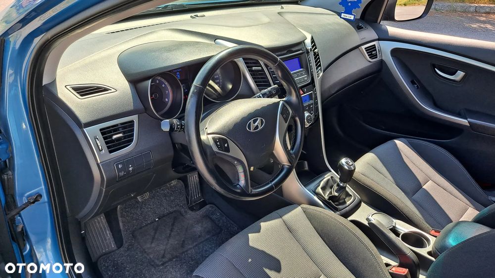 Hyundai i30 1.4 Intro Edition - 4