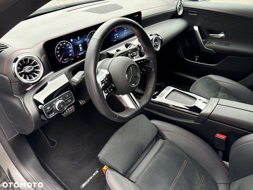 Mercedes-Benz CLA - 15