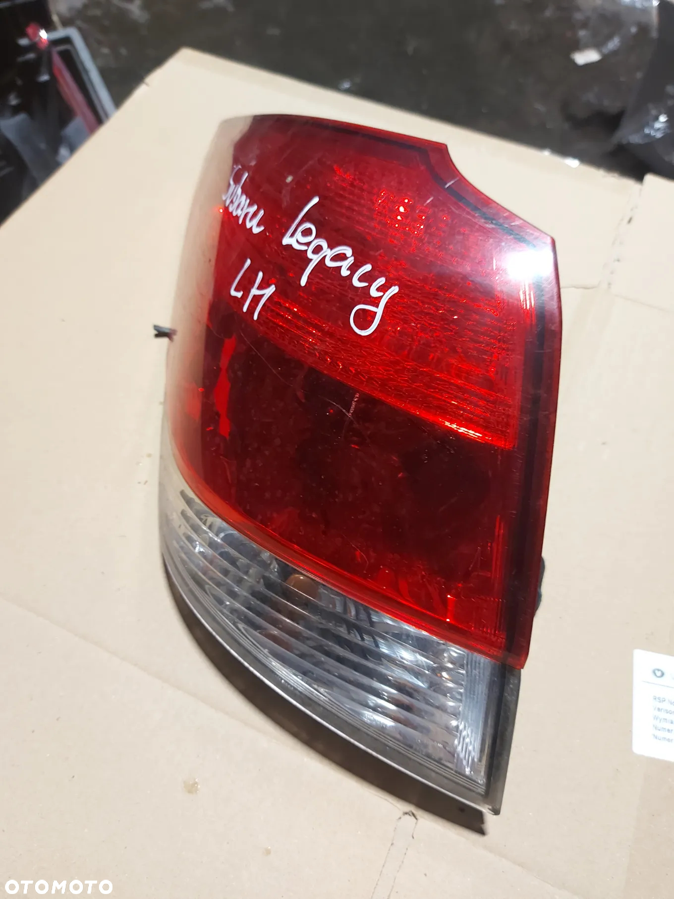 Lampa tylna lewy tył Subaru Legacy - 3