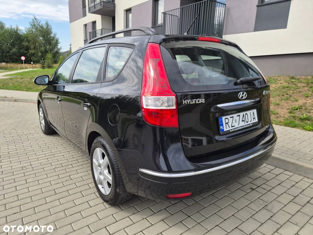 Hyundai i30 2.0 Premium - 17