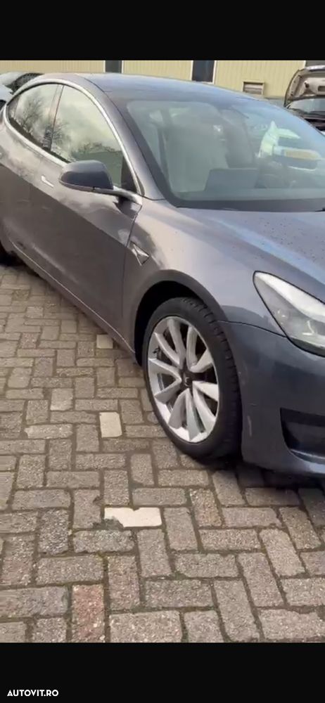 Tesla Model 3 RWD Hinterradantrieb - 19