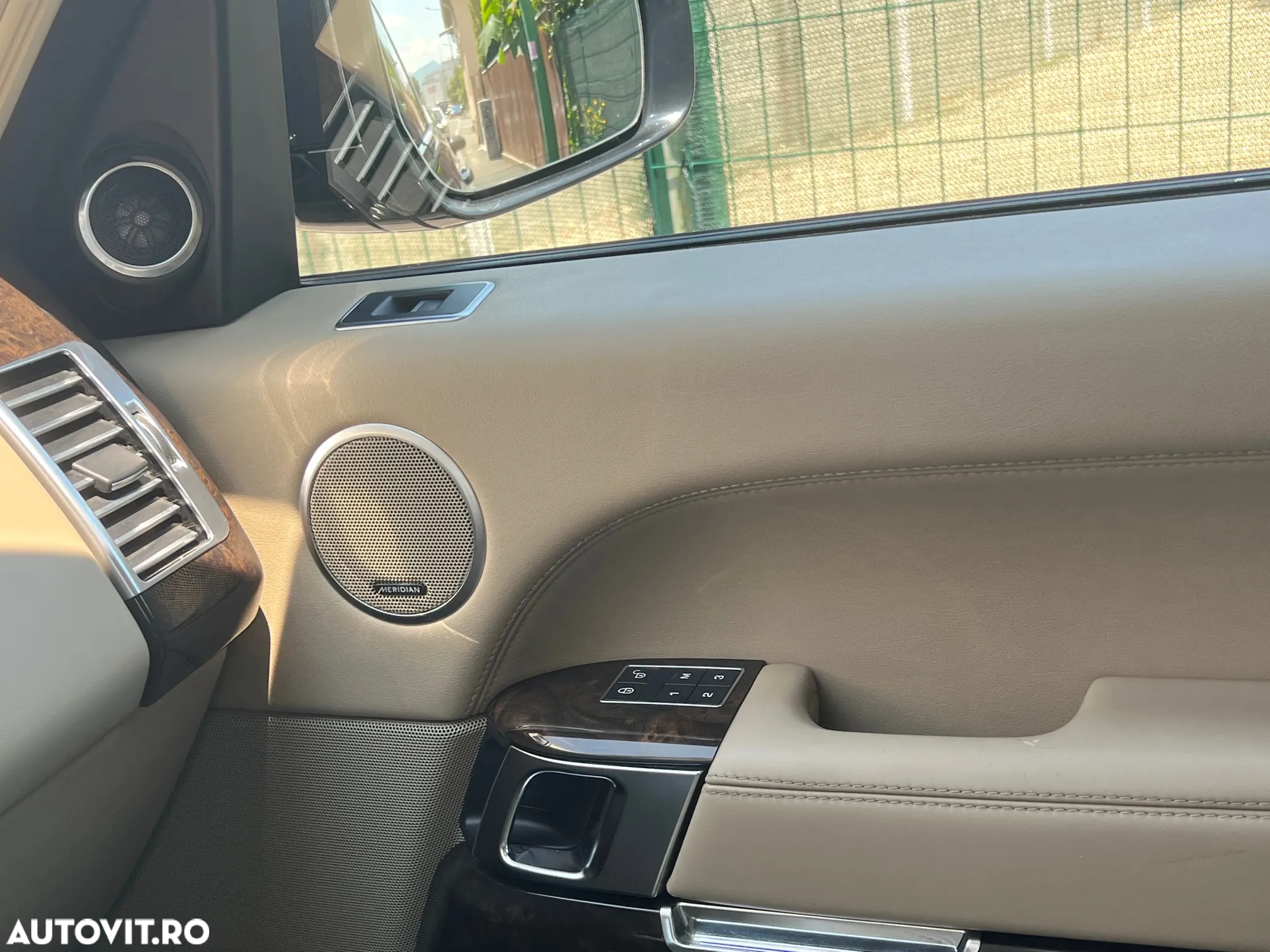 Land Rover Range Rover Vogue - 17