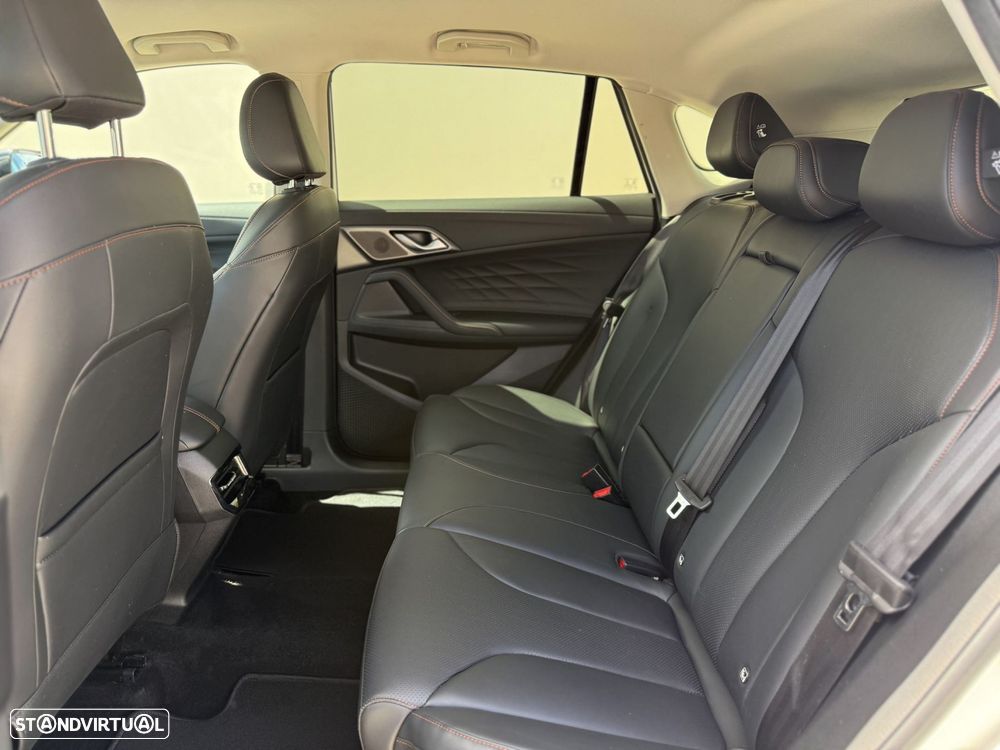 MG EHS 1.5 T-GDI Plug-in Hybrid Luxury - 43