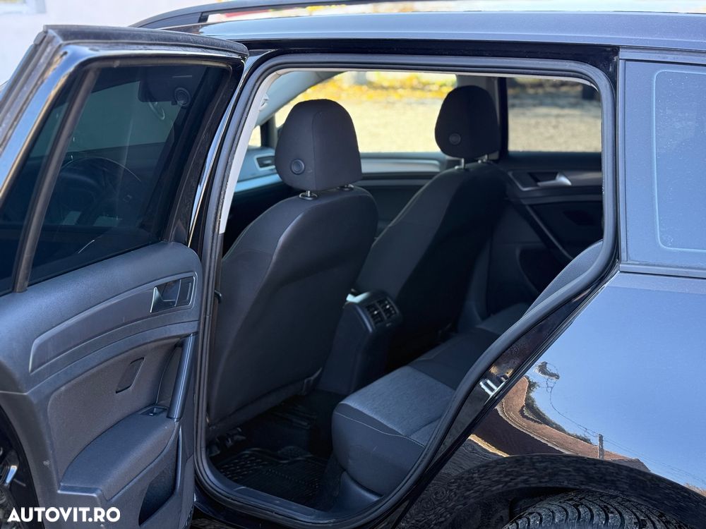 Volkswagen Golf 1.6 TDI BlueMotion Technology DPF Comfortline - 8