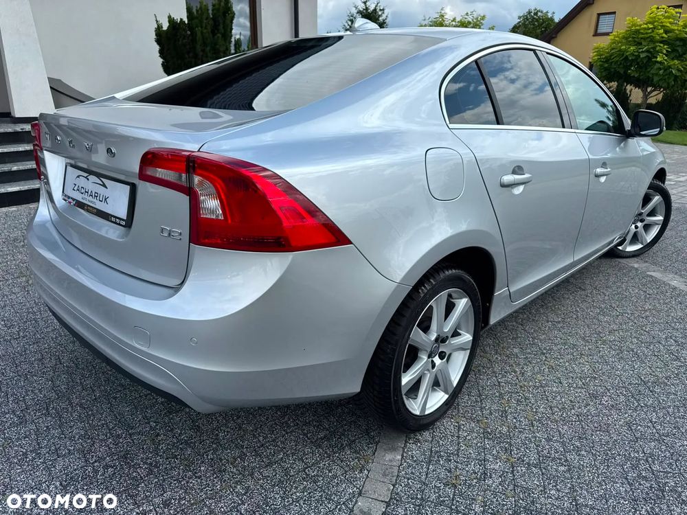 Volvo S60 D2 Momentum - 13