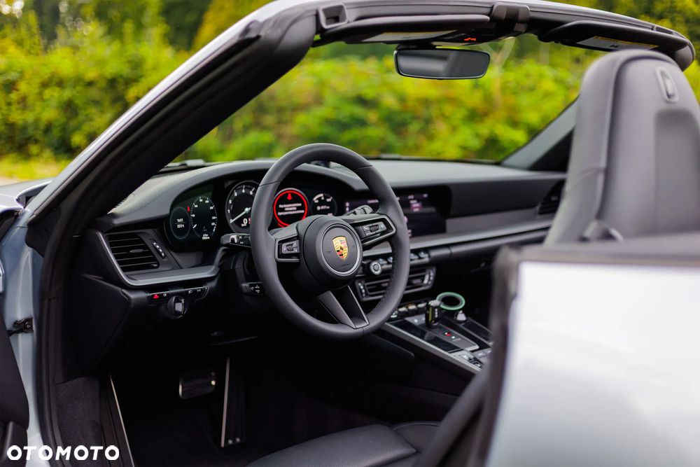 Porsche 911 Carrera 4S Cabriolet PDK - 17