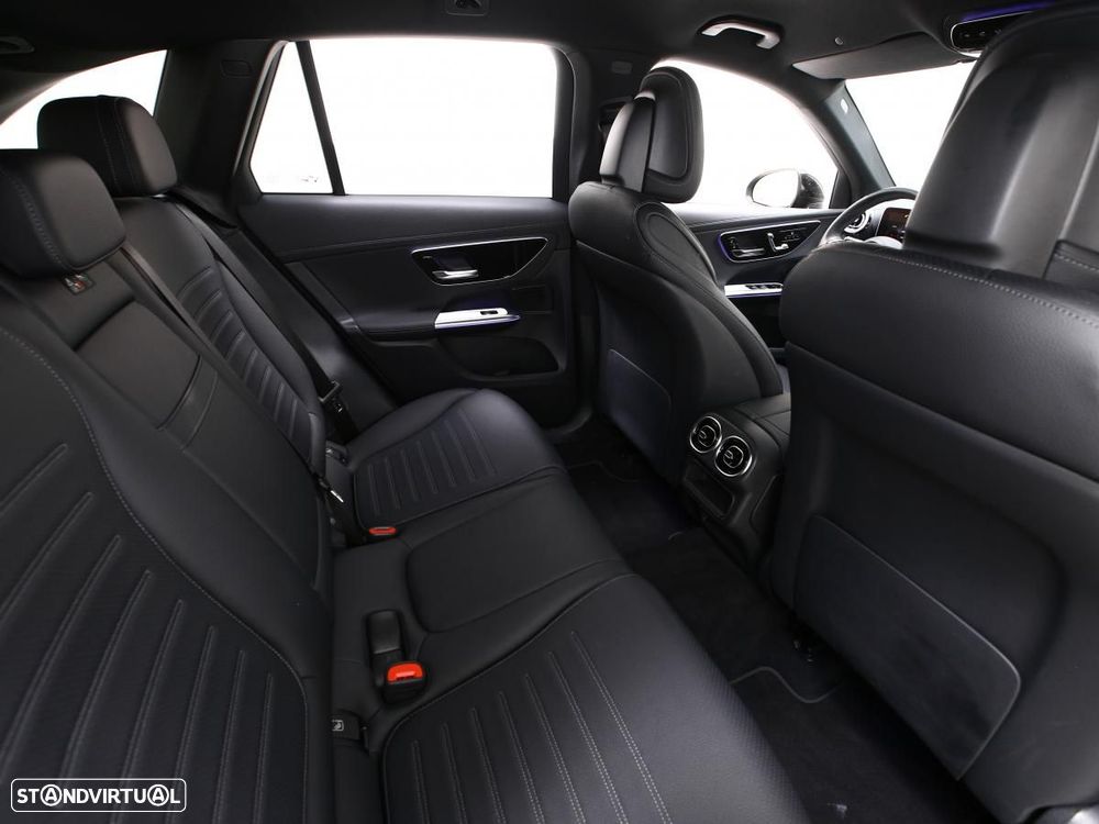 Mercedes-Benz GLC 200 4Matic 9G-TRONIC AMG Line Advanced - 8