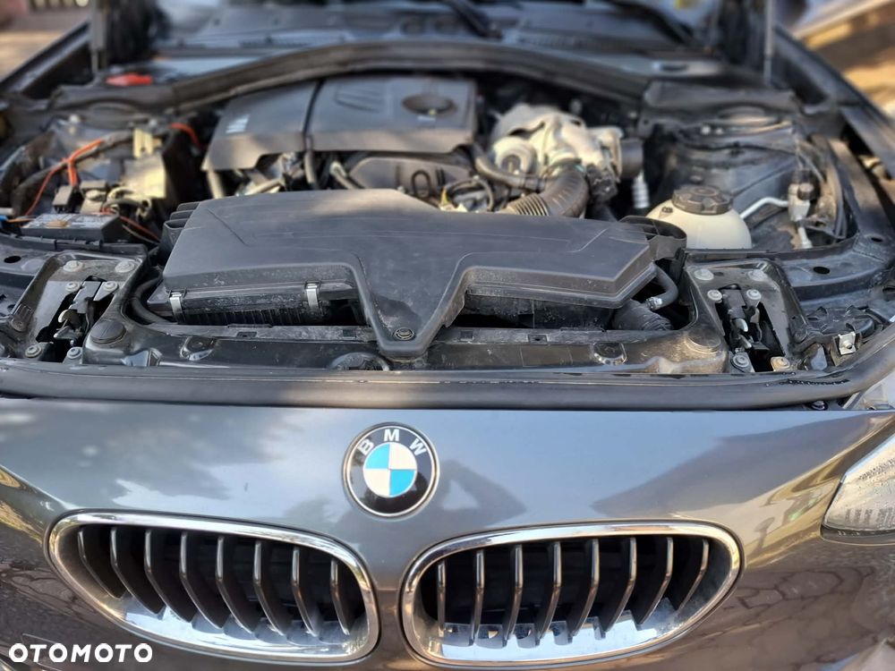 BMW Seria 1 118i Sport Line - 13