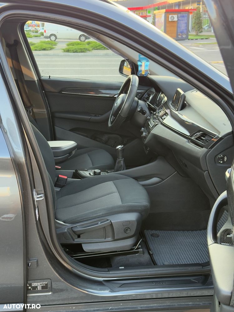 BMW X1 sDrive20d EfficientDynamics - 12
