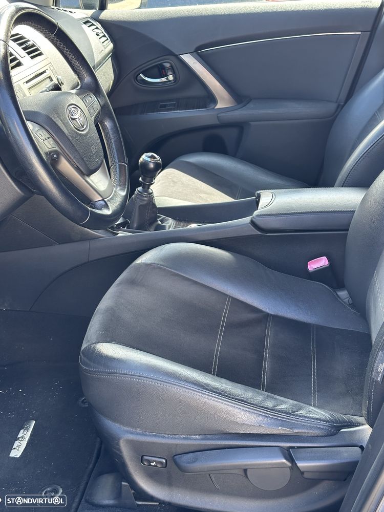 Toyota Avensis SD 2.0 D-4D Comfort - 9