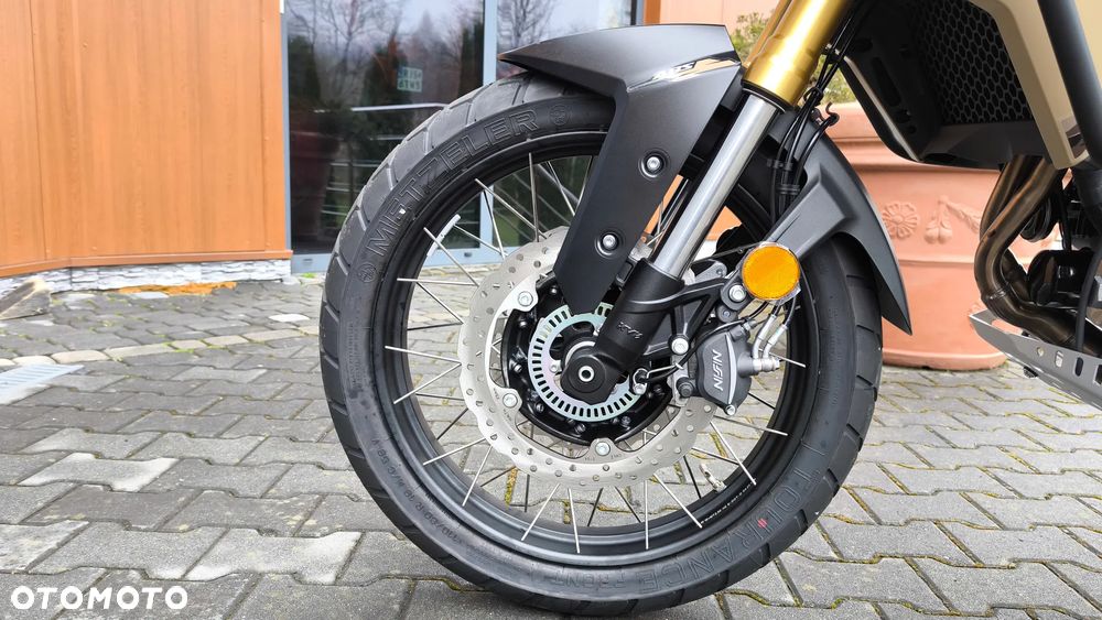 VOGE 625DSX - 27
